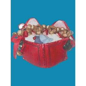 Kurt Adler Caroling Bears Resin Holiday Ornament.